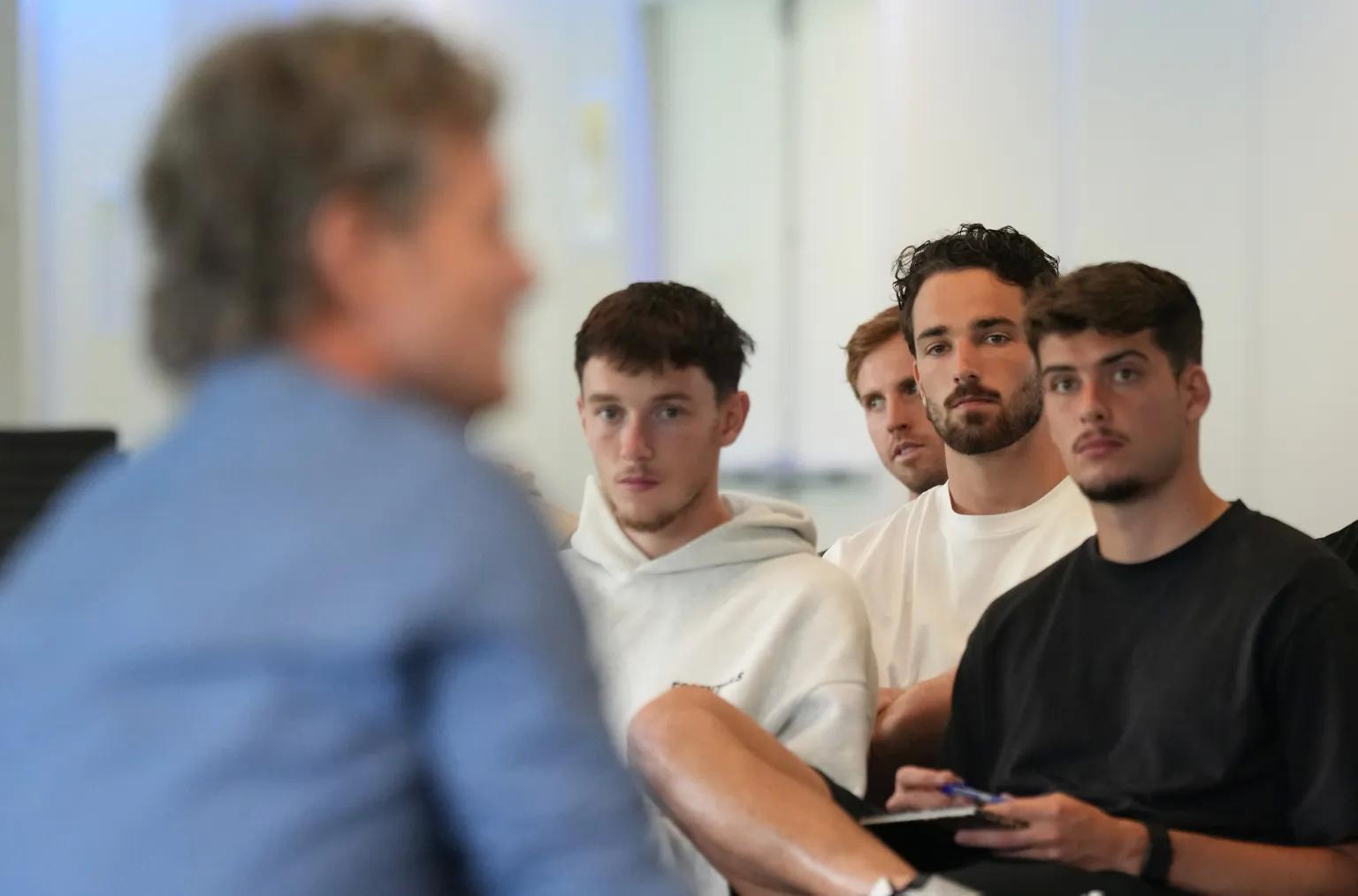 壹号娱乐-墨尔本胜利对阵麦克阿瑟赛前,将举办活动为青少年心理健康发声