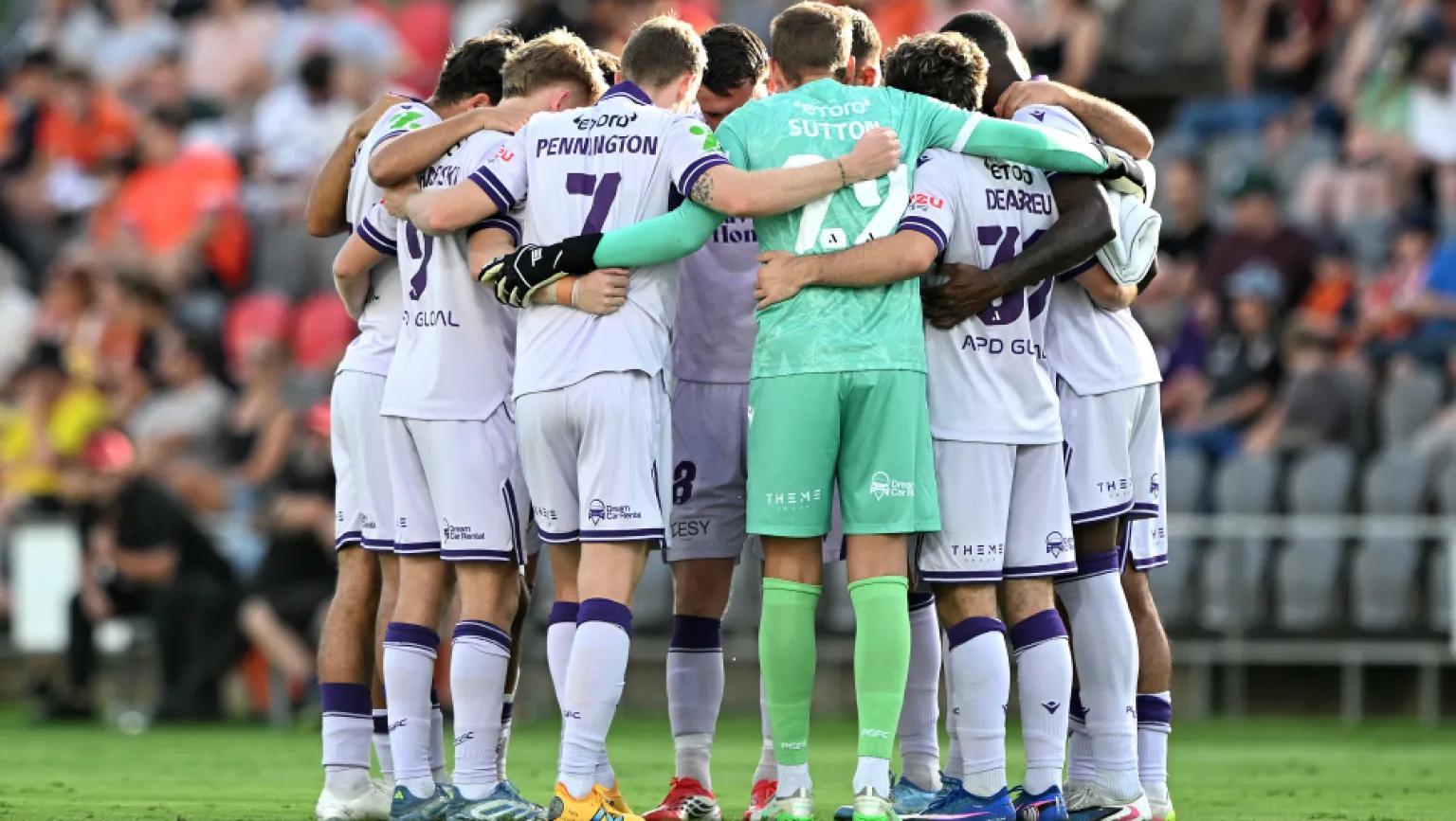 APP下载平台-珀斯光荣主帅格里菲斯：球队必须无所畏惧，场上踢得更自由